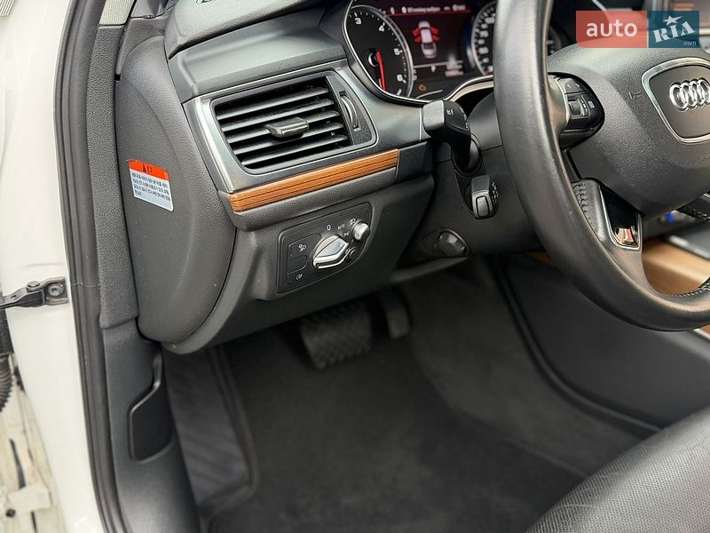 Седан Audi A6 2015 в Умані