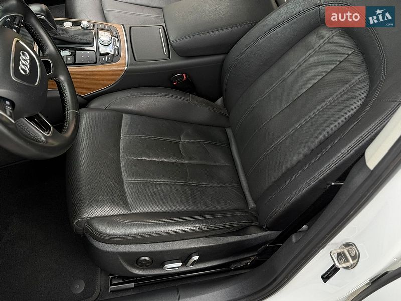 Седан Audi A6 2015 в Умані