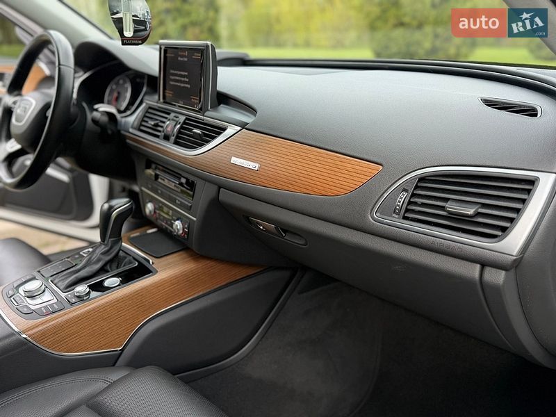 Седан Audi A6 2015 в Умані