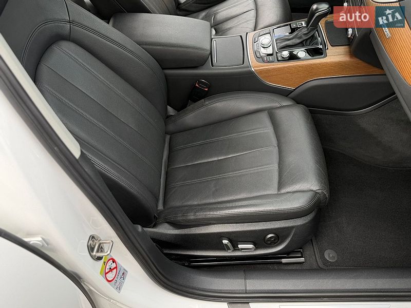 Седан Audi A6 2015 в Умані