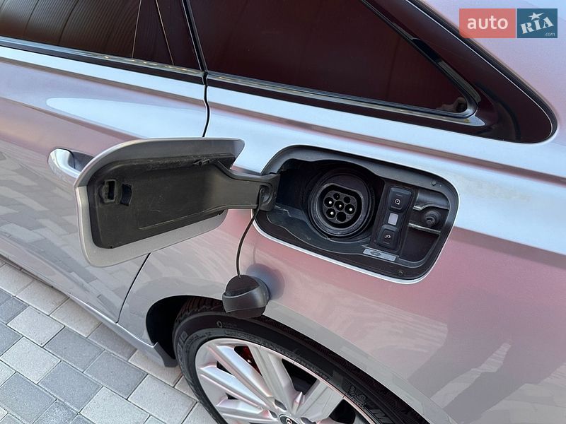 Седан Audi A6 2020 в Львове