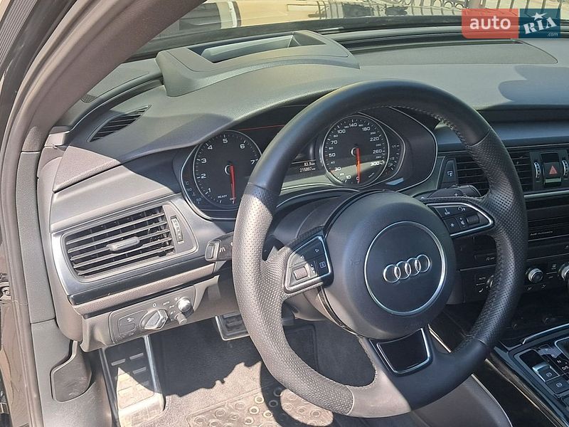 Седан Audi A6 2015 в Вараше
