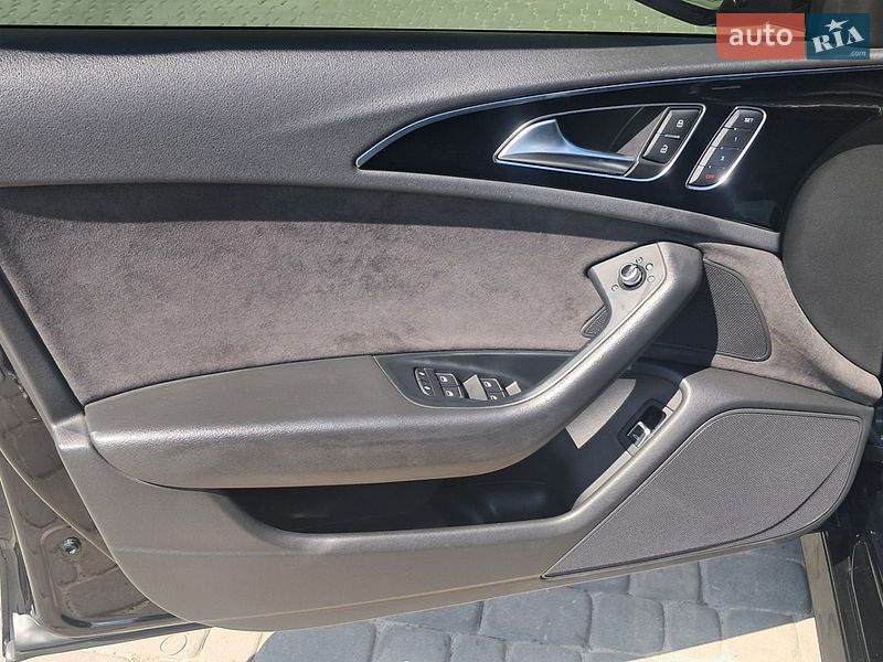 Седан Audi A6 2015 в Вараше