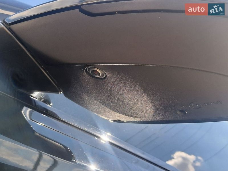 Седан Audi A6 2015 в Вараше