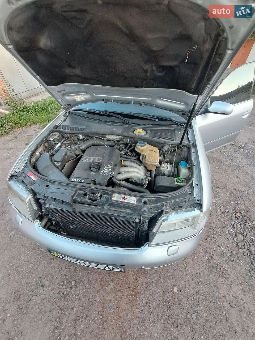 Audi A6 1999 VIN WAUZZZ4BZXN028216 фото оголошення 10 з 12