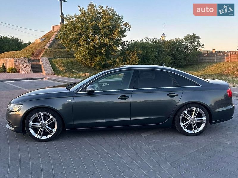 Седан Audi A6 2013 в Львове