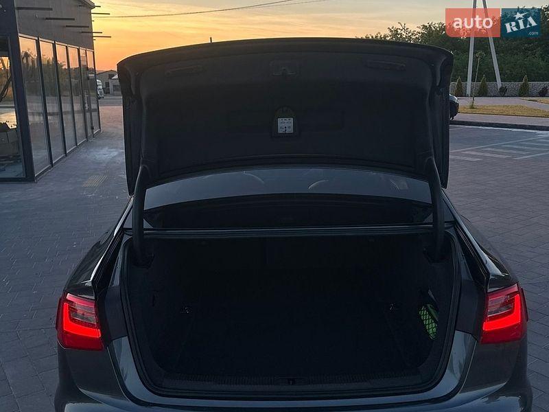 Седан Audi A6 2013 в Львове
