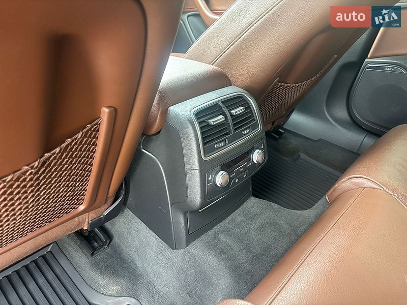 Седан Audi A6 2014 в Костополе