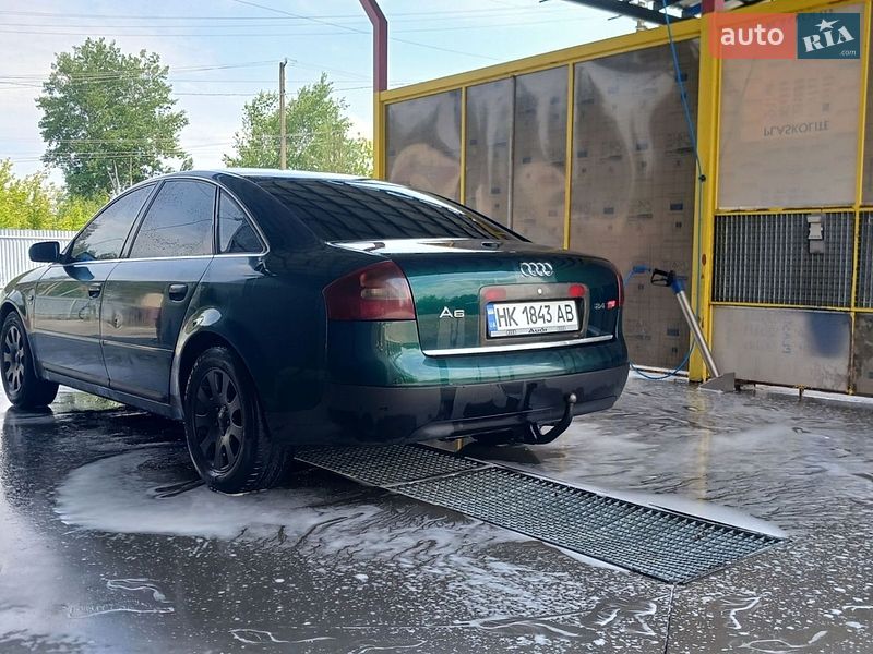 Седан Audi A6 1998 в Зарічному