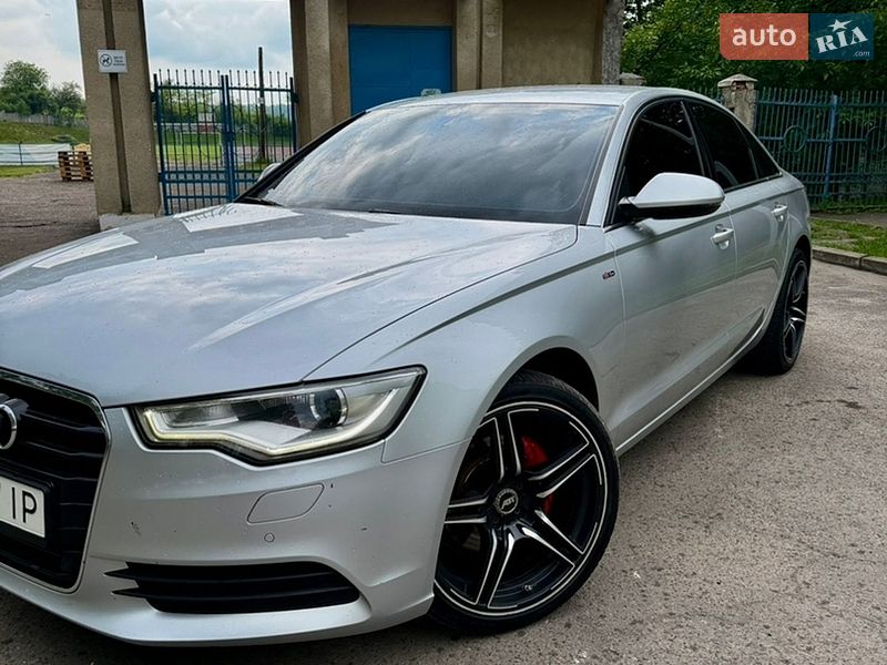 Седан Audi A6 2012 в Золочеві