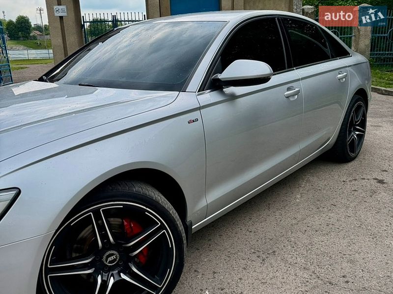 Седан Audi A6 2012 в Золочеві