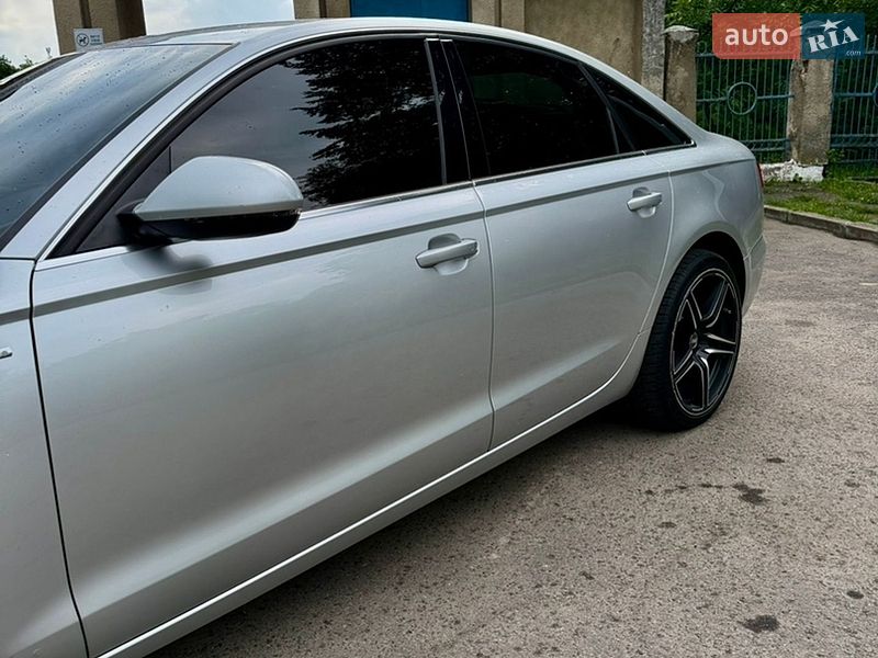 Седан Audi A6 2012 в Золочеві