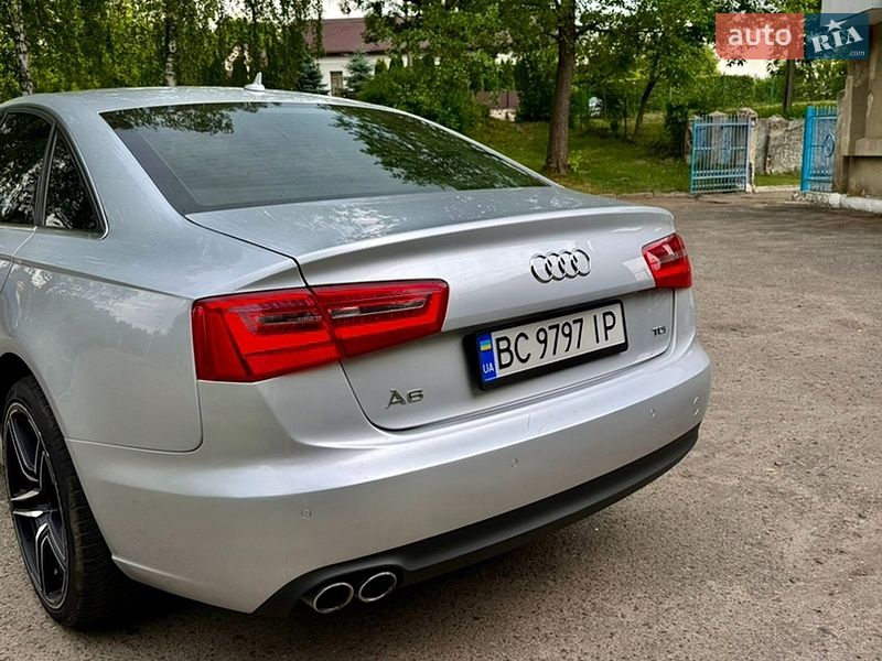 Седан Audi A6 2012 в Золочеві