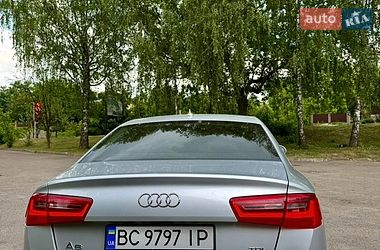 Седан Audi A6 2012 в Золочеві