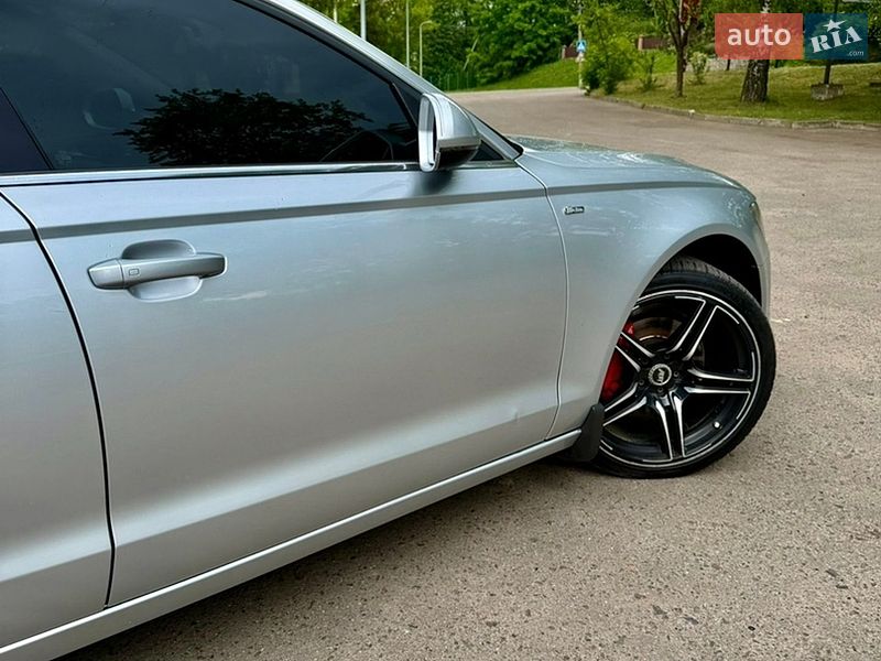 Седан Audi A6 2012 в Золочеві