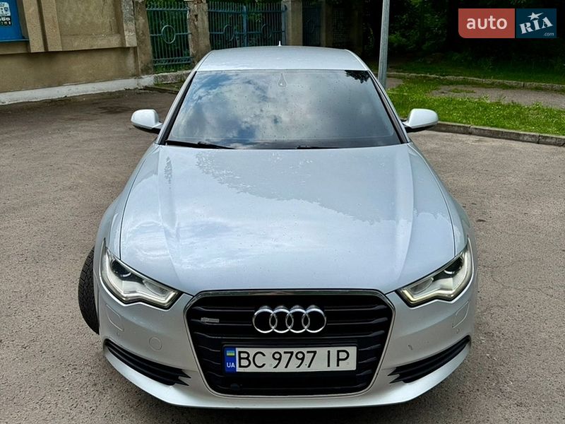 Седан Audi A6 2012 в Золочеві