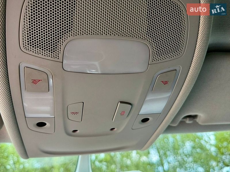 Седан Audi A6 2012 в Золочеві