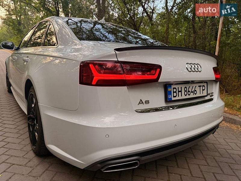 Седан Audi A6 2015 в Одессе