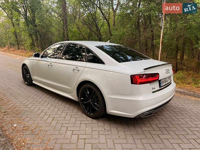 Седан Audi A6 2015 в Одессе