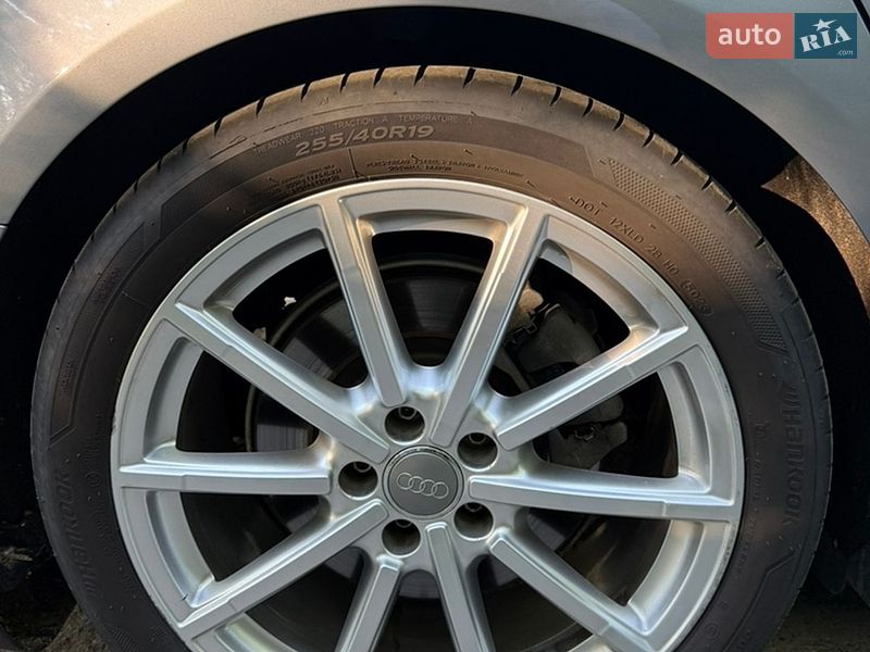Седан Audi A6 2017 в Киеве