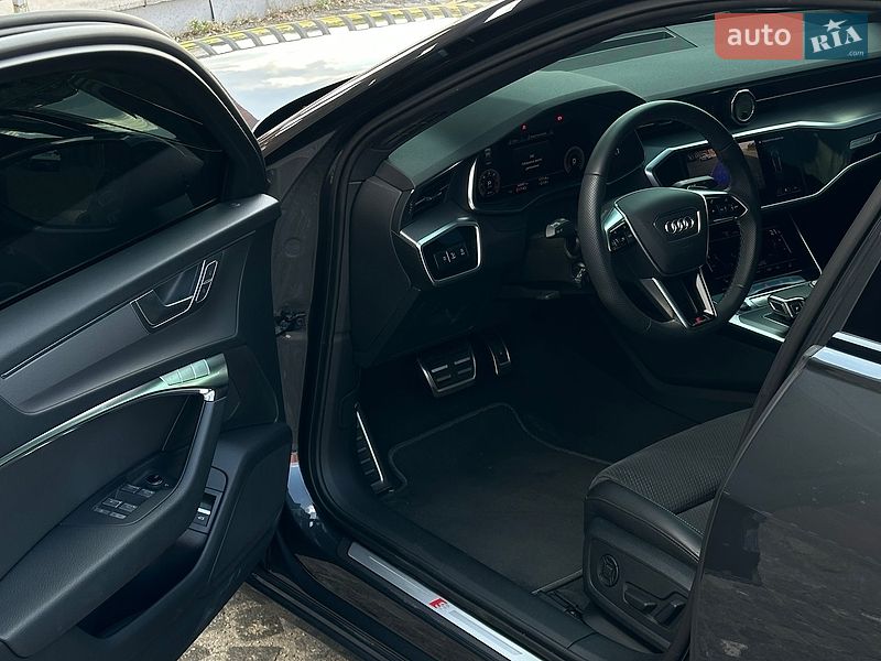 Седан Audi A6 2023 в Дніпрі