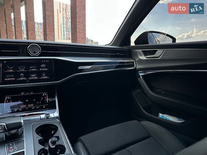 Седан Audi A6 2023 в Дніпрі