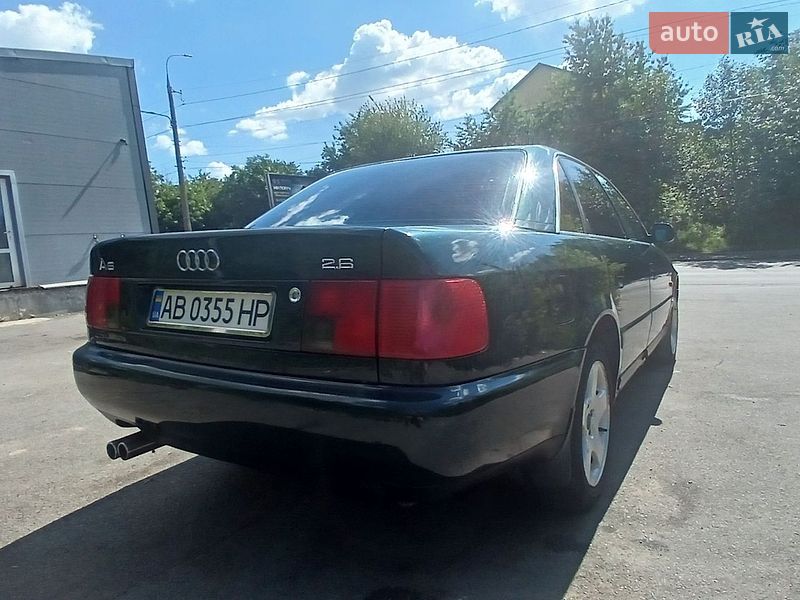Седан Audi A6 1996 в Виннице