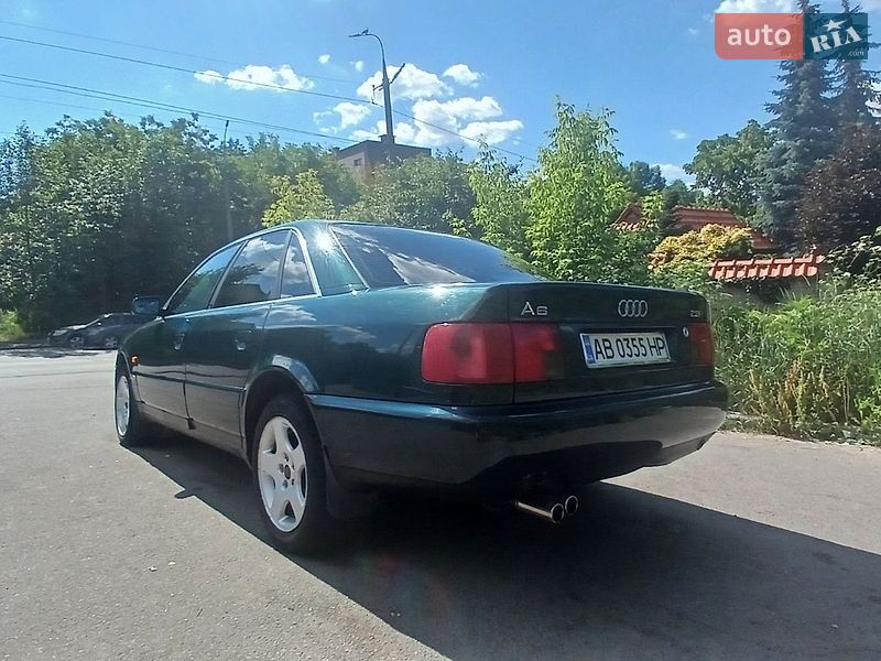 Седан Audi A6 1996 в Виннице