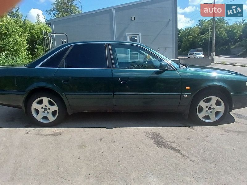 Седан Audi A6 1996 в Виннице