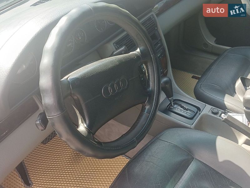 Седан Audi A6 1996 в Виннице