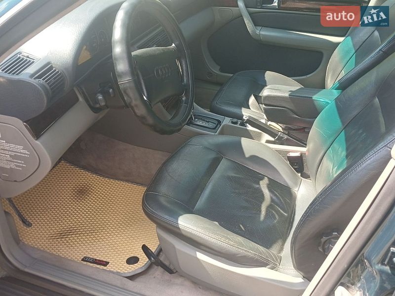 Седан Audi A6 1996 в Виннице