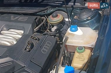 Седан Audi A6 1996 в Виннице