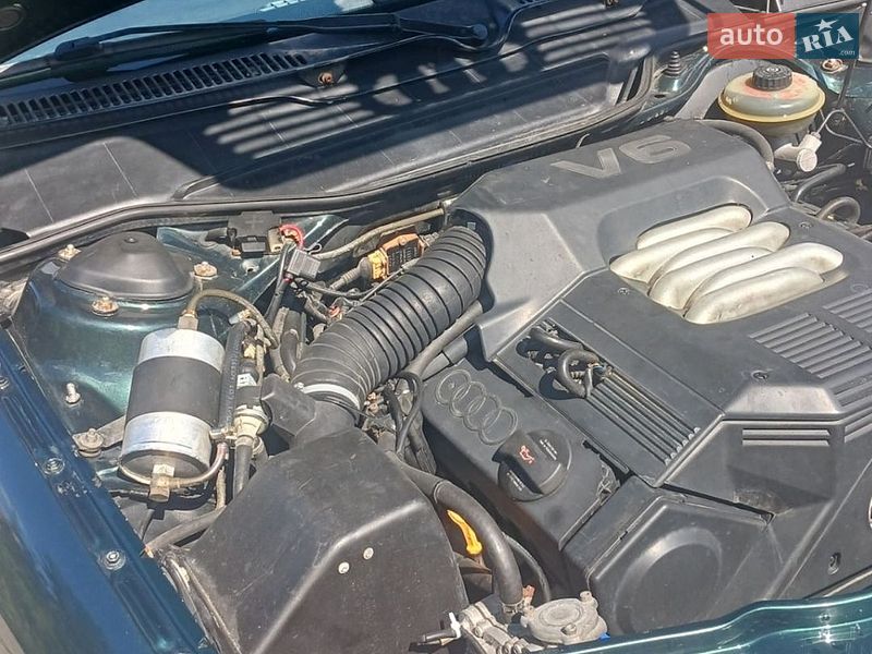 Седан Audi A6 1996 в Виннице