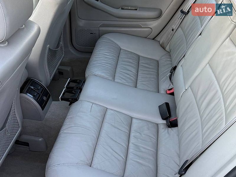 Седан Audi A6 2002 в Львові
