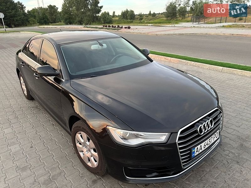 Седан Audi A6 2015 в Киеве