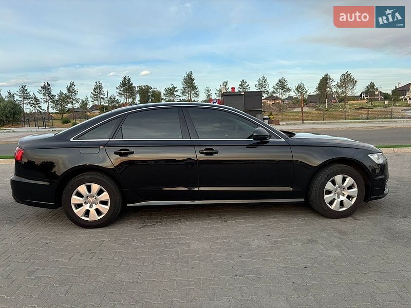 Седан Audi A6 2015 в Киеве