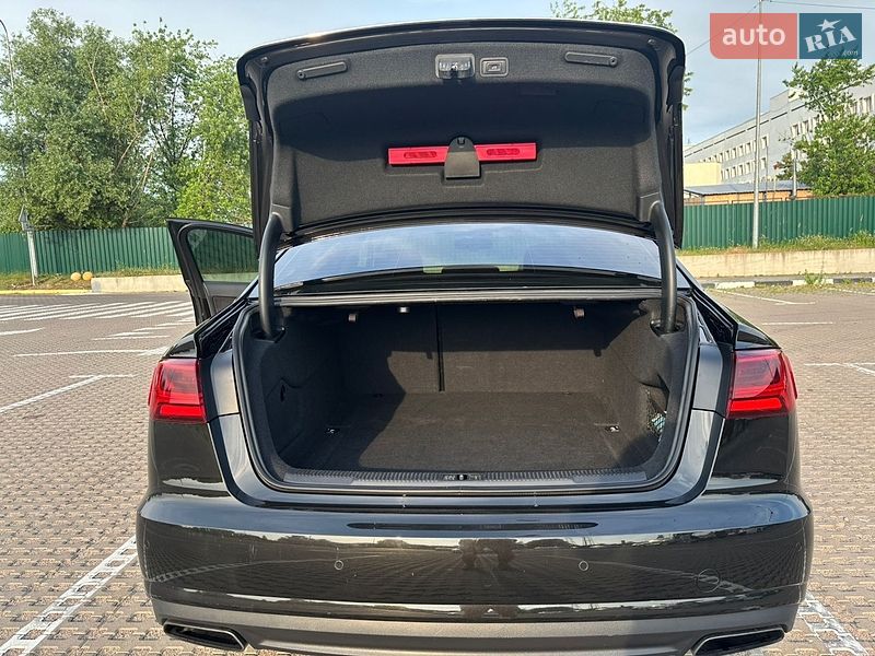 Седан Audi A6 2015 в Киеве