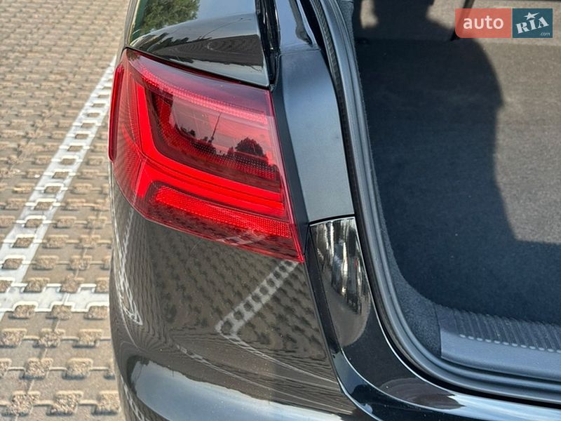 Седан Audi A6 2015 в Киеве