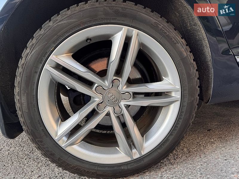 Седан Audi A6 2011 в Ровно