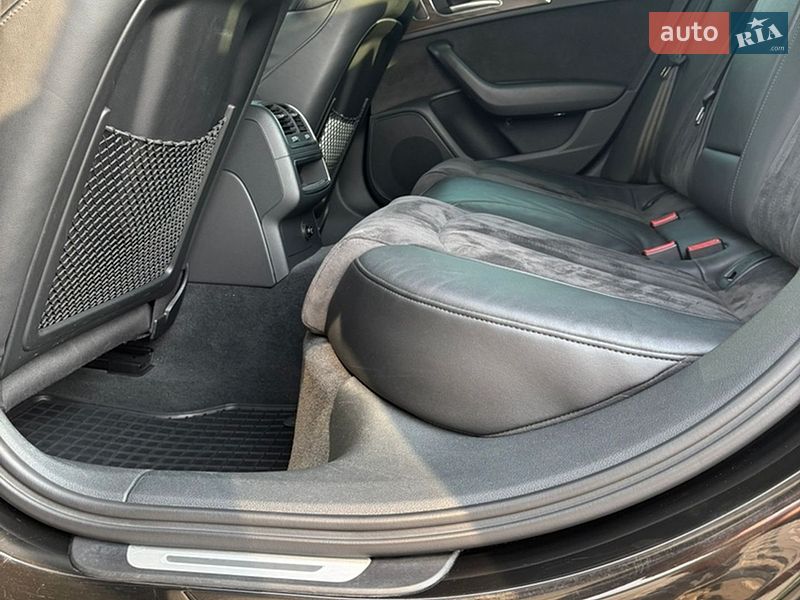 Седан Audi A6 2015 в Киеве
