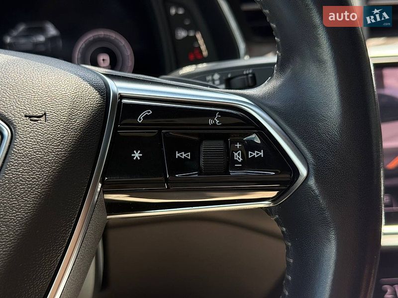 Седан Audi A6 2019 в Ровно