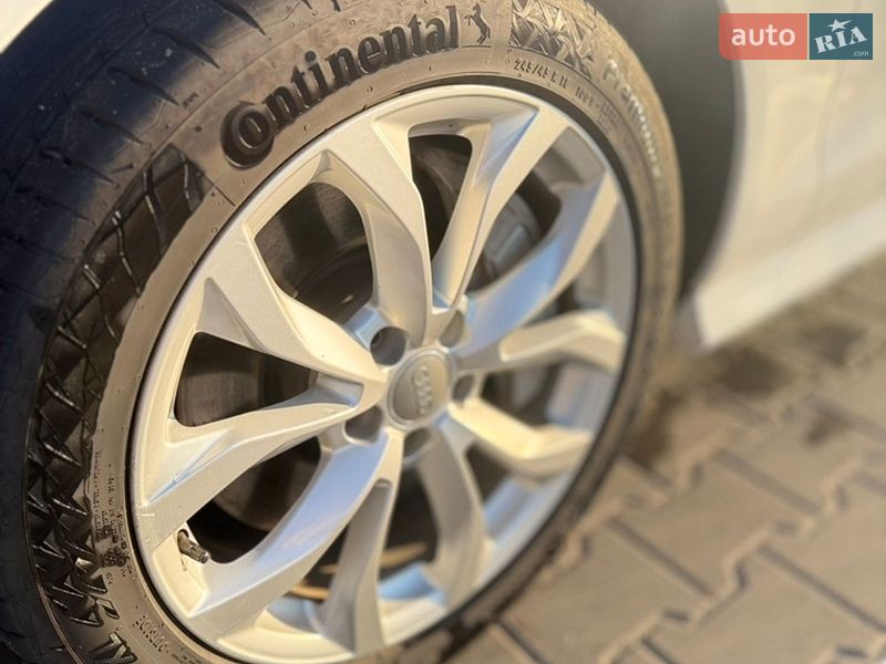 Седан Audi A6 2017 в Киеве