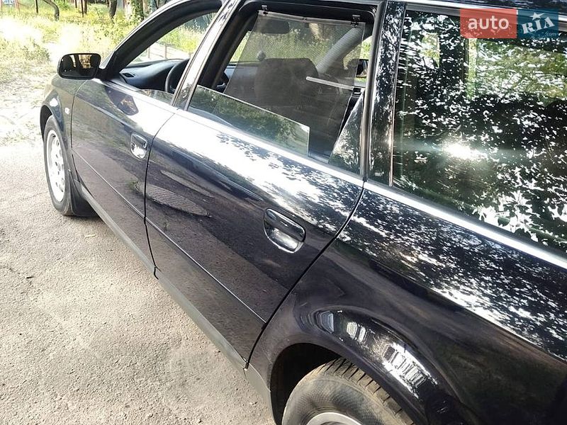 Универсал Audi A6 2001 в Киеве