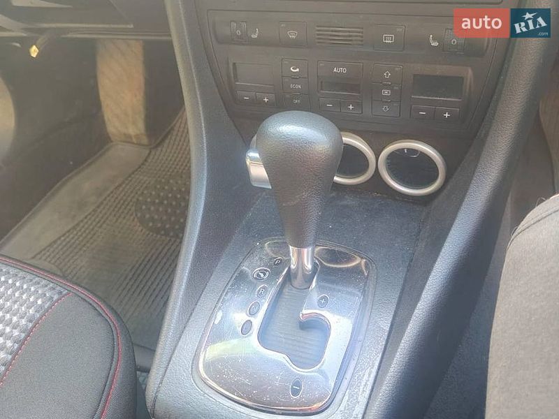 Универсал Audi A6 2001 в Киеве