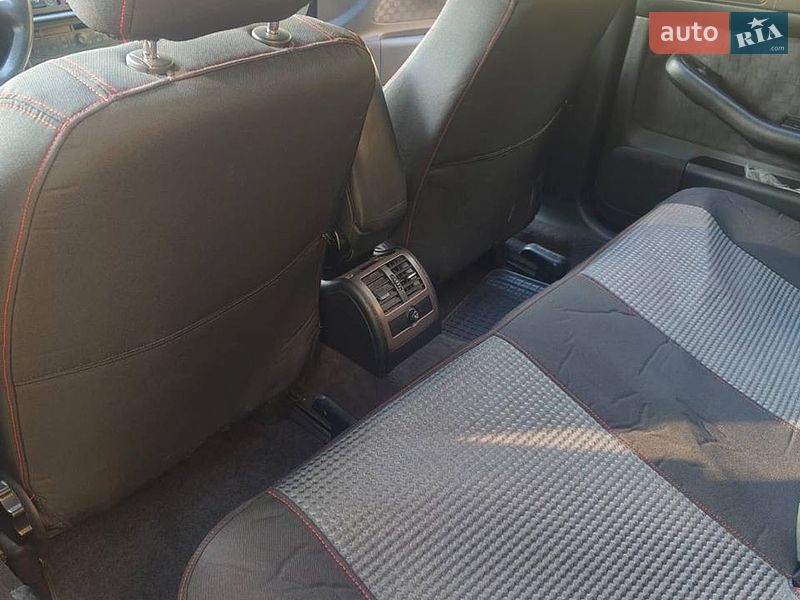 Универсал Audi A6 2001 в Киеве