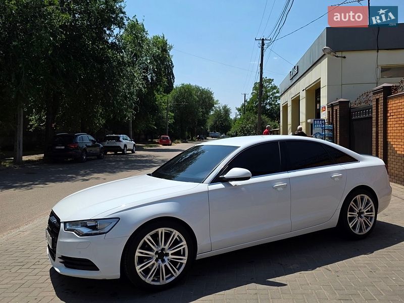 Седан Audi A6 2012 в Кривом Роге