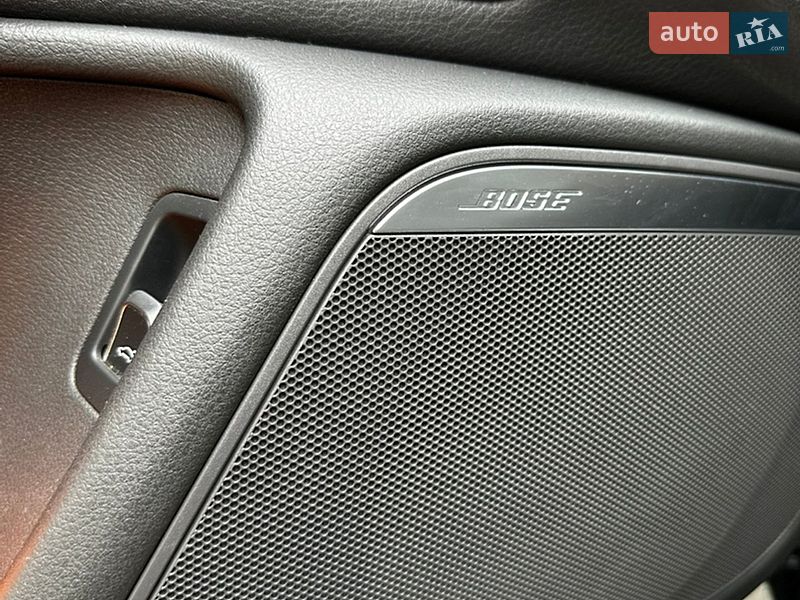 Седан Audi A6 2015 в Новояворовске