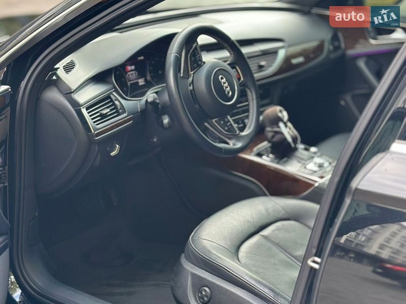 Седан Audi A6 2015 в Новояворовске