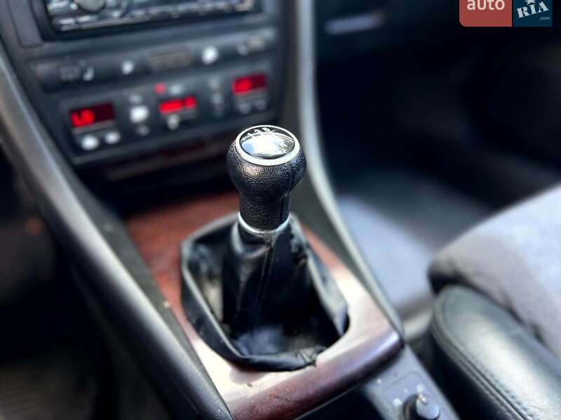 Седан Audi A6 2003 в Києві