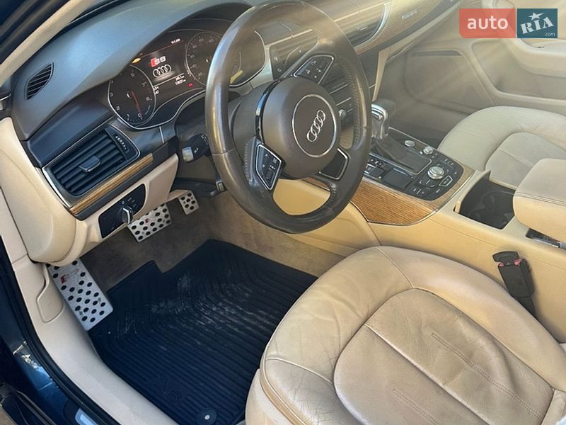 Седан Audi A6 2012 в Киеве